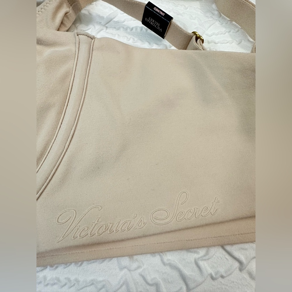 NWT Victoria's Secret Tan Smooth Cup Bra - Picture 4 of 6